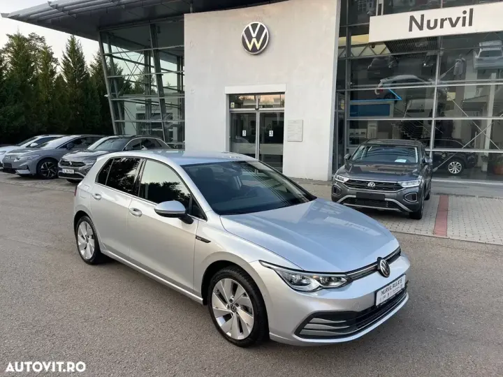Volkswagen Golf VIII 2.0 TDI DSG Style