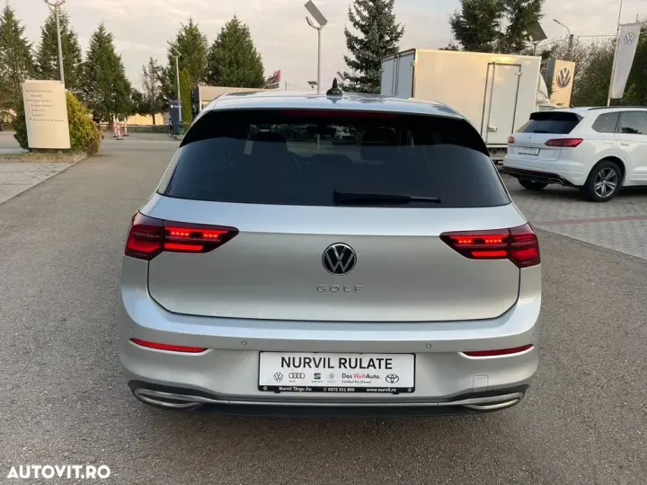 Volkswagen Golf VIII 2.0 TDI DSG Style