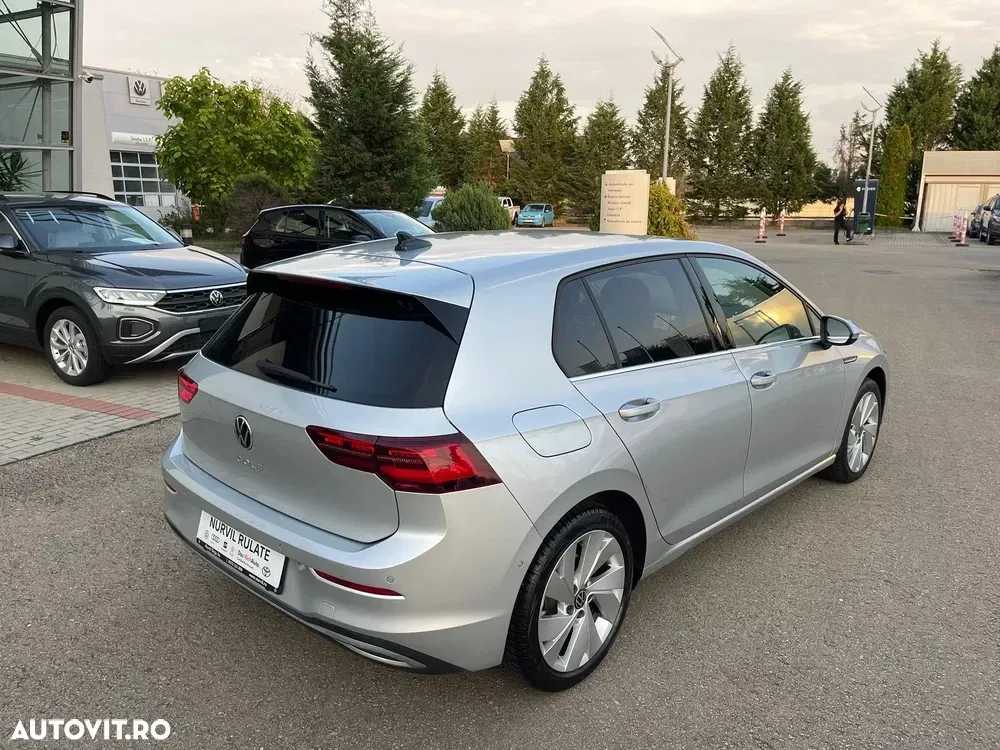 Volkswagen Golf VIII 2.0 TDI DSG Style — imagine 4
