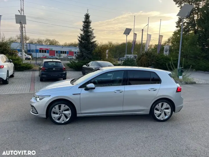 Volkswagen Golf VIII 2.0 TDI DSG Style