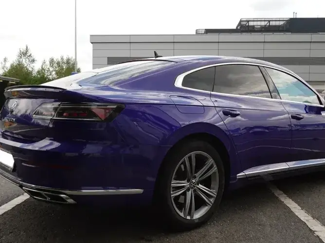 Volkswagen Arteon 2.0 TSI DSG R-Line