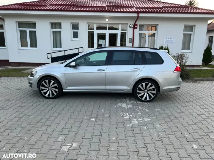 Volkswagen Golf VII
