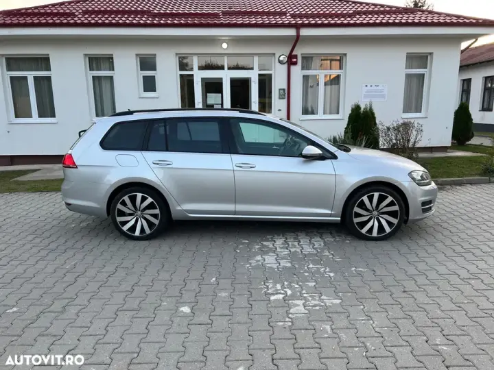 Volkswagen Golf VII