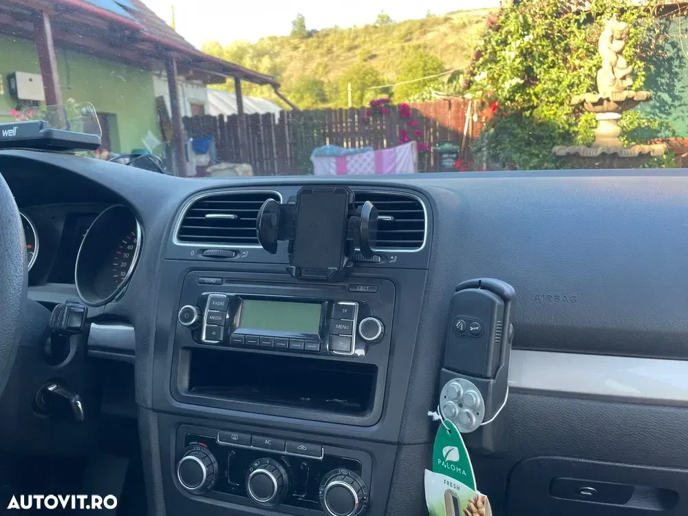 Volkswagen Golf VI 1.6 TDI DPF Trendline — imagine 6