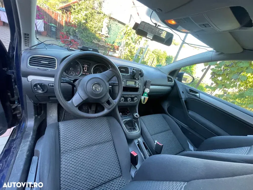 Volkswagen Golf VI 1.6 TDI DPF Trendline — imagine 5