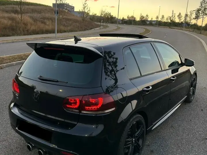 Volkswagen Golf VI 2.0 R DSG