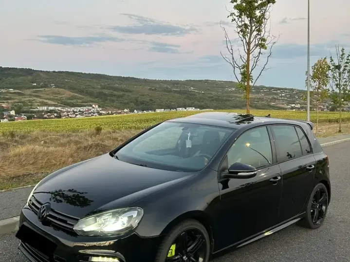 Volkswagen Golf VI 2.0 R DSG