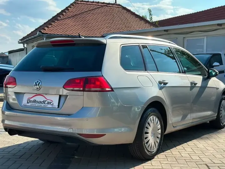Volkswagen Golf 1.6 TDI BlueMotion Technology Lounge