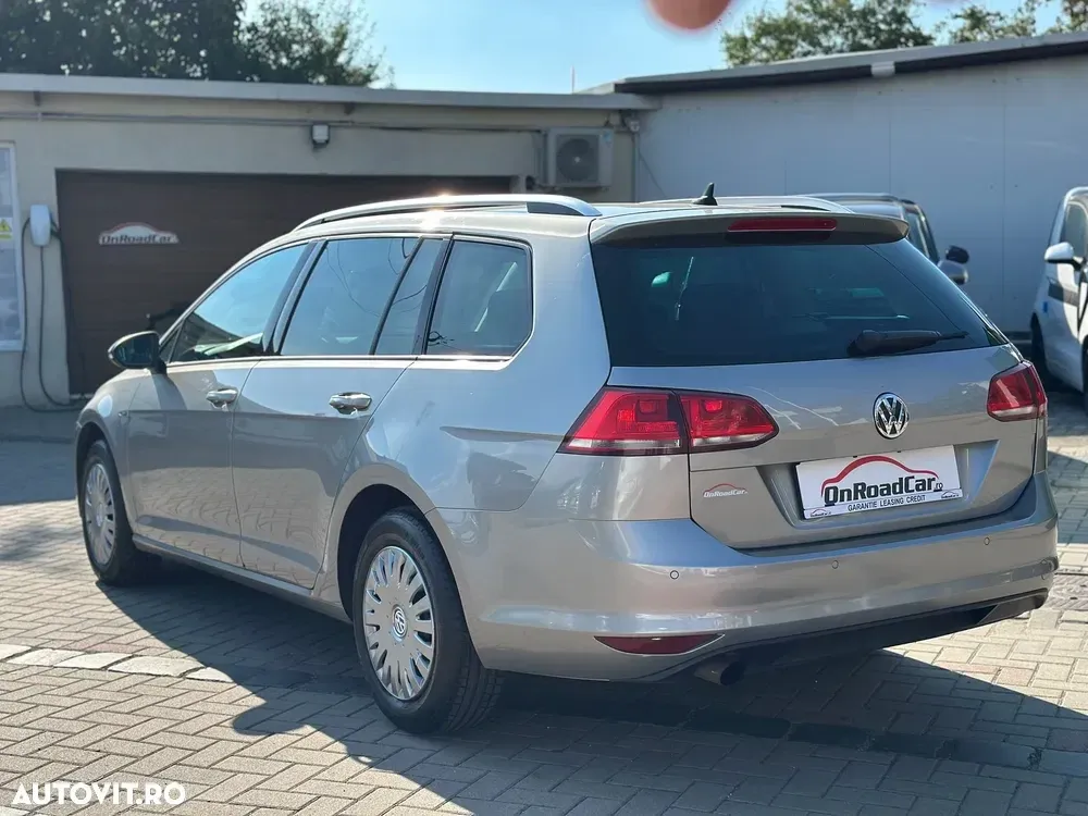 Volkswagen Golf 1.6 TDI BlueMotion Technology Lounge — imagine 3