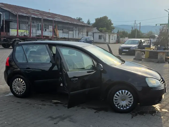 Volkswagen Golf V 1.4