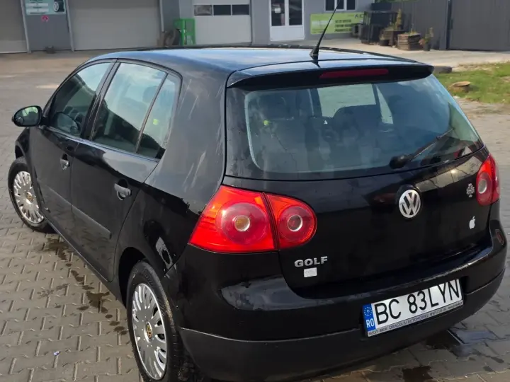 Volkswagen Golf V 1.4
