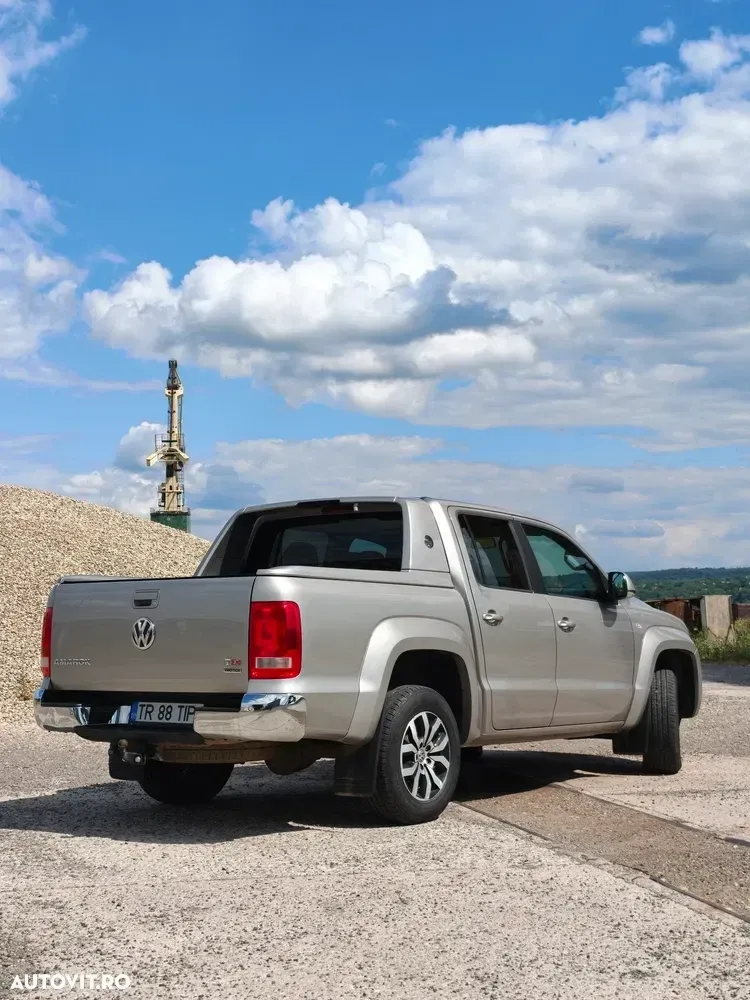 Volkswagen Amarok 2.0 BiDI 4x4 Cabina Dubla Highline Aut. — imagine 3