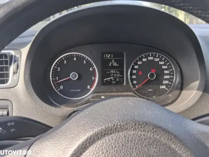 Volkswagen Polo V