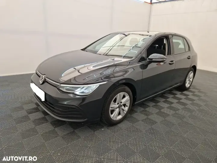 Volkswagen Golf VIII 1.0 eTSI MHEV 110CP DSG Life