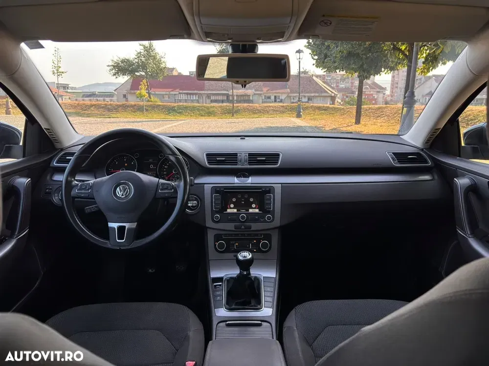 Volkswagen Passat B7 1.6 TDI BlueMotion Technology Comfortline — imagine 5