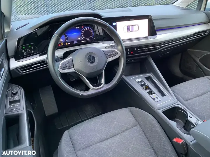 Volkswagen Golf 1.0 eTSI OPF DSG Life