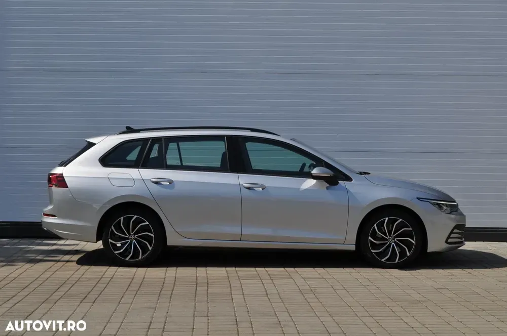 Volkswagen Golf VIII 2.0 TDI SCR DSG Life — imagine 6