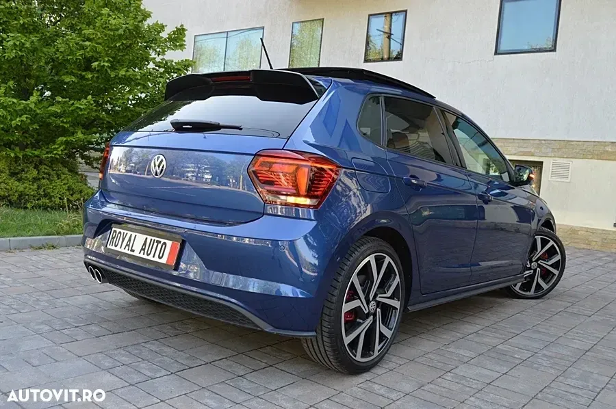 Volkswagen Polo VI 2.0 TSI OPF DSG GTI — imagine 5