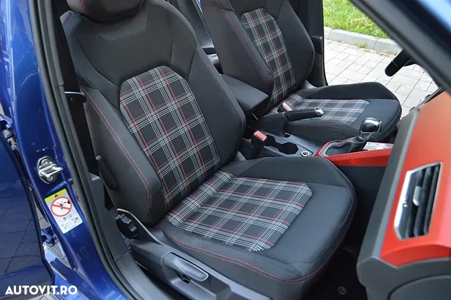 Volkswagen Polo VI 2.0 TSI OPF DSG GTI — imagine 4