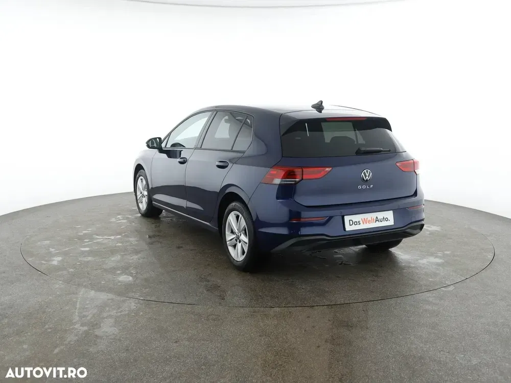 Volkswagen Golf VIII 2.0 TDI DSG Life — imagine 3