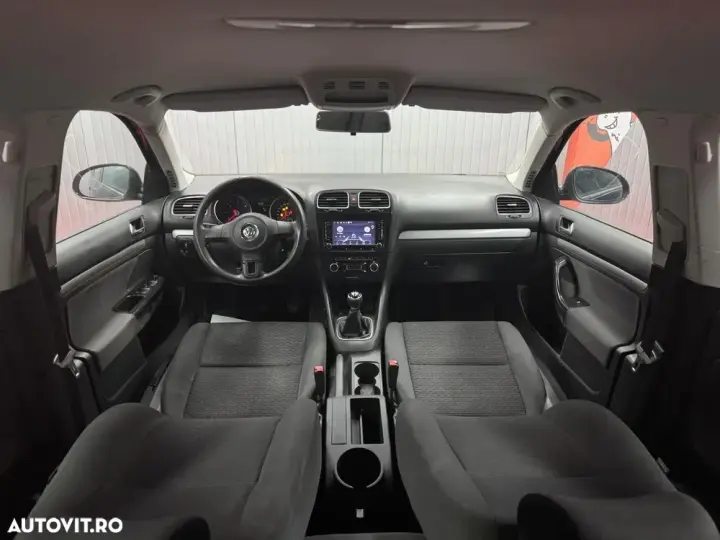 Volkswagen Golf VI