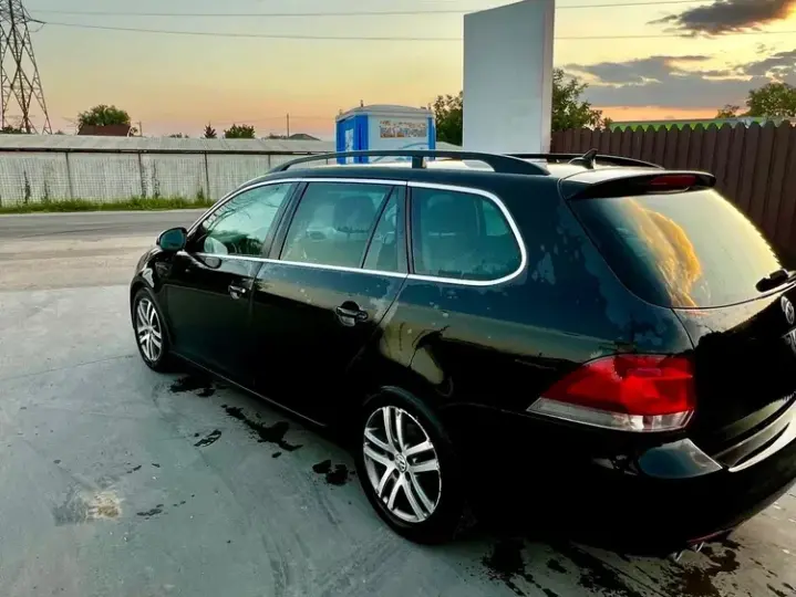 Volkswagen Golf VI