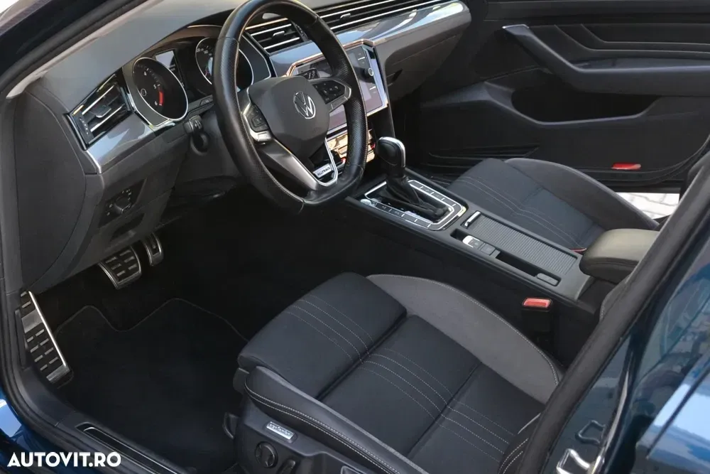 Volkswagen Passat Alltrack — imagine 5