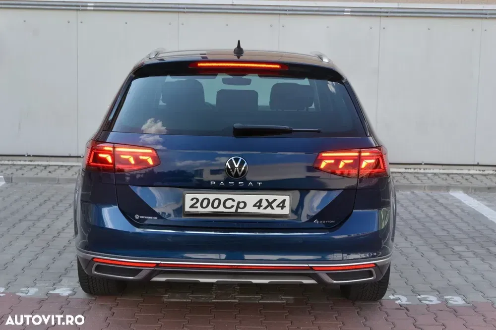 Volkswagen Passat Alltrack — imagine 4