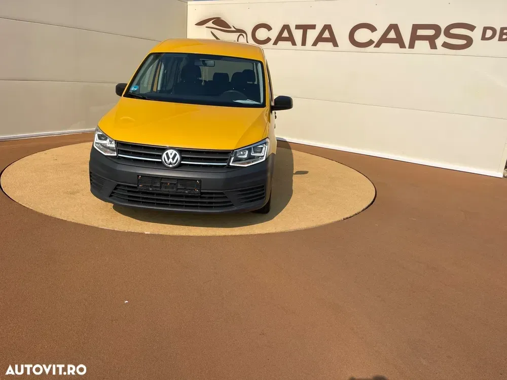 Volkswagen Caddy 2.0 Trendline — imagine 2