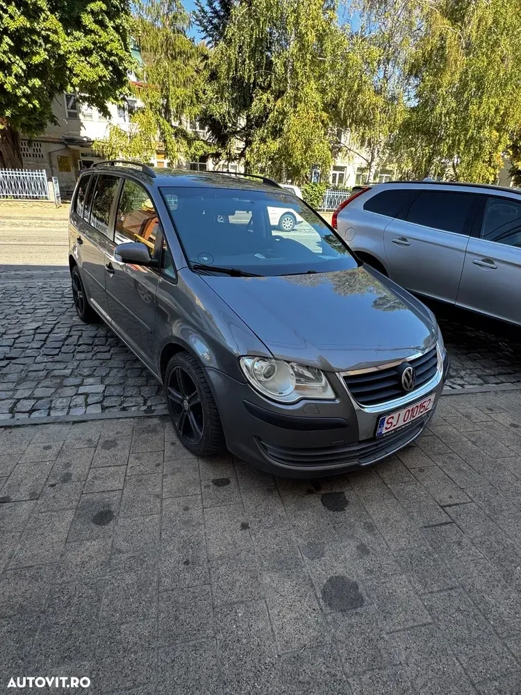 Volkswagen Touran 1.9TDI Basis — imagine 2