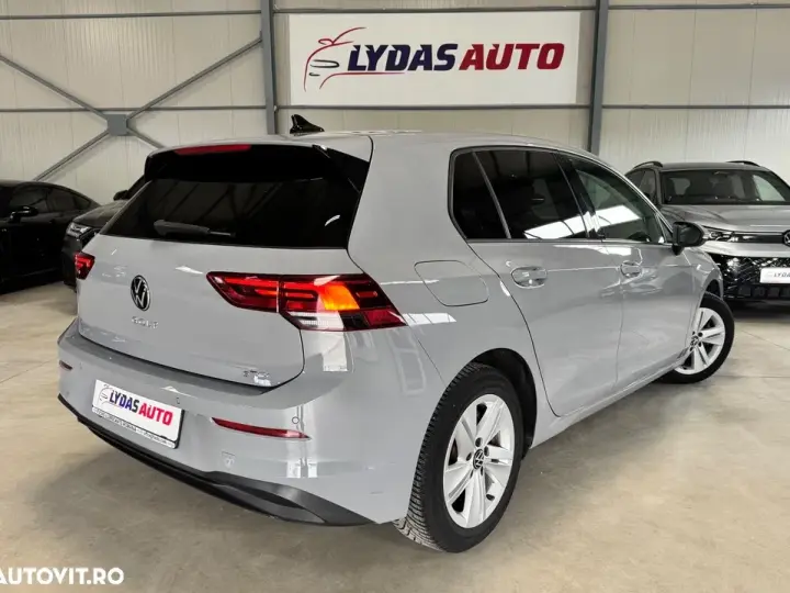 Volkswagen Golf 1.0 eTSI MHEV 110CP DSG Life