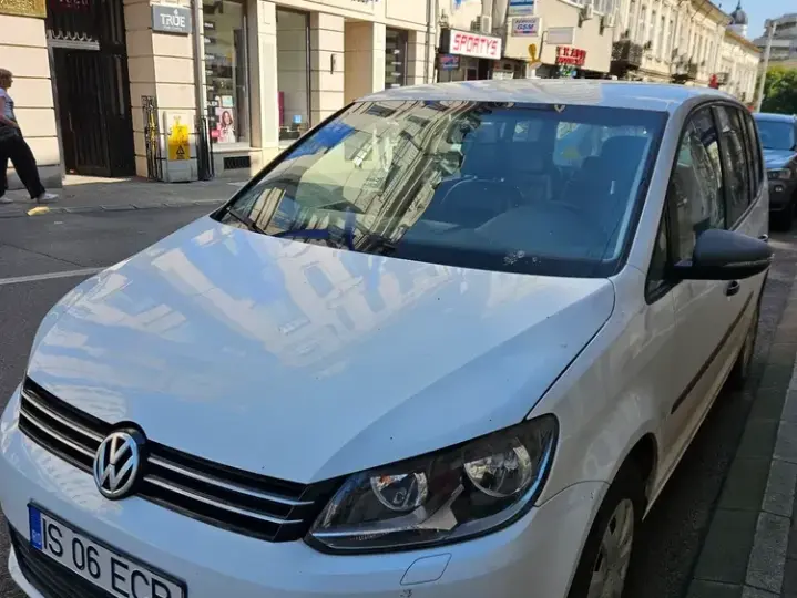Volkswagen Touran II 2.0 TDI SCR DSG SOUND