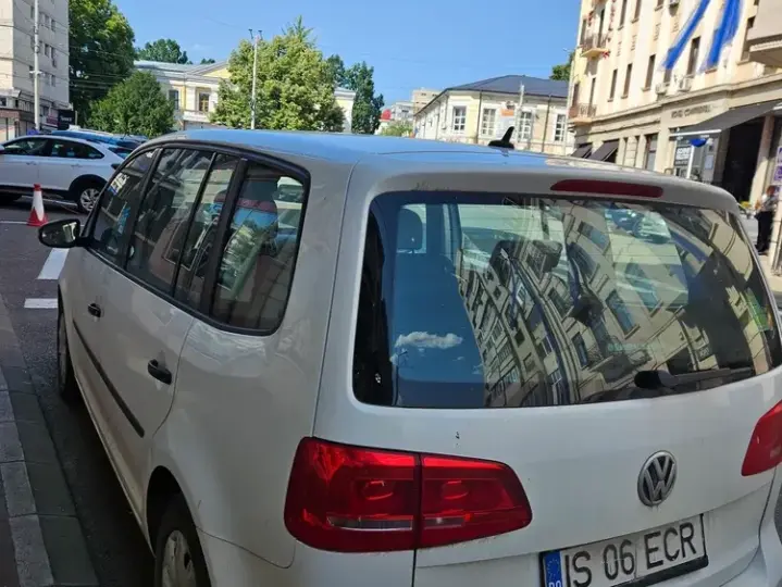 Volkswagen Touran II 2.0 TDI SCR DSG SOUND