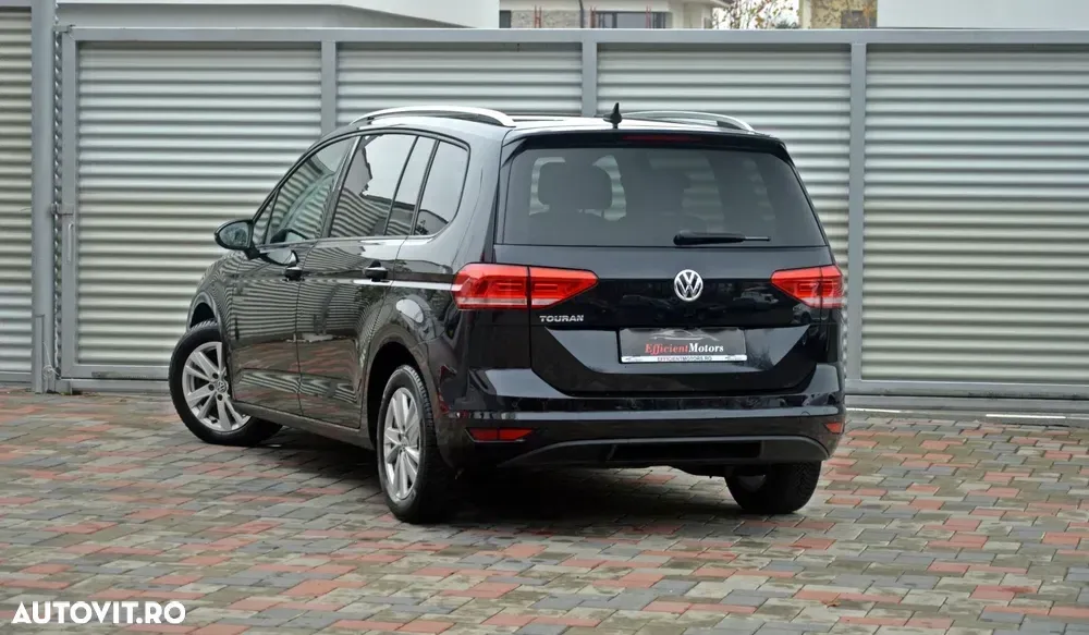 Volkswagen Touran II 2.0 TDI SCR DSG Comfortline — imagine 3