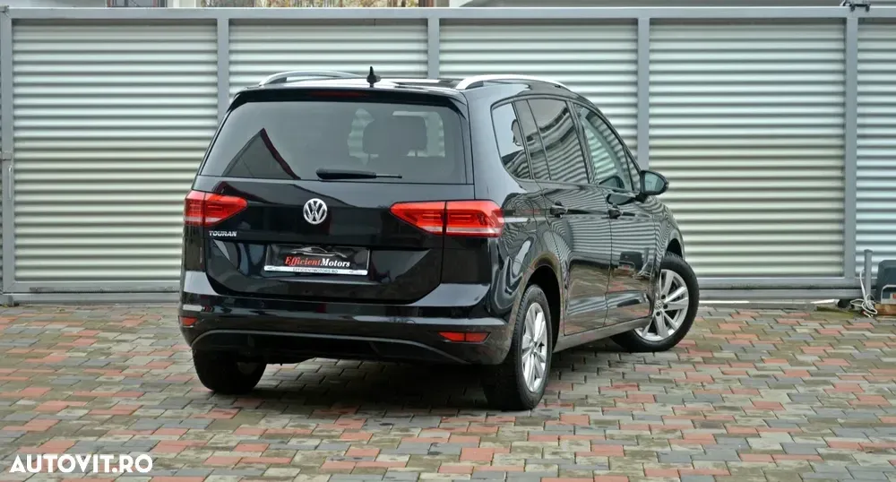 Volkswagen Touran II 2.0 TDI SCR DSG Comfortline — imagine 4