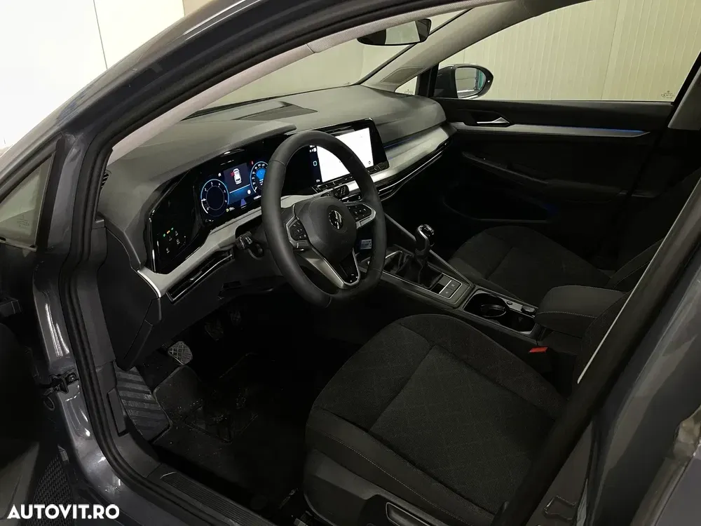 Volkswagen Golf VIII 2.0 TDI SCR Life — imagine 5