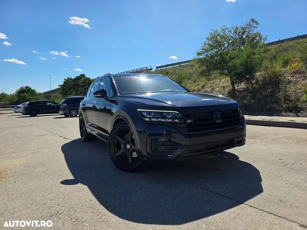 Volkswagen Touareg III V6 TDI R-Style — imagine 2