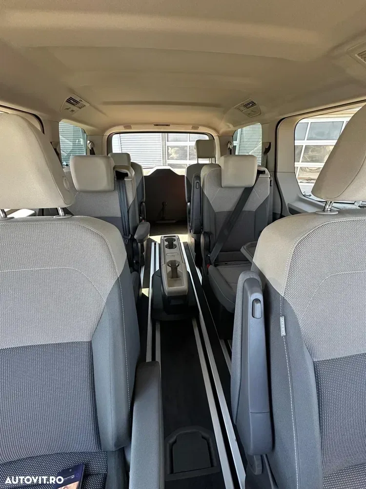 Volkswagen Multivan T6 2.0 TDI DSG 110KW Life — imagine 6