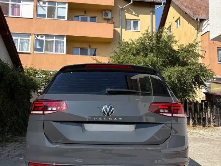 Volkswagen Passat B8 2.0 TDI SCR DSG Comfortline