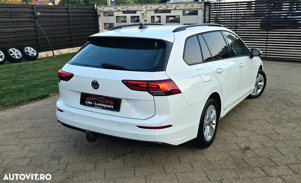 Volkswagen Golf VIII 2.0 TDI SCR DSG Life — imagine 3
