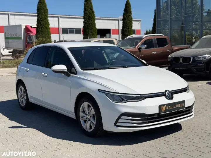 Volkswagen Golf VIII 1.0 TSI Life