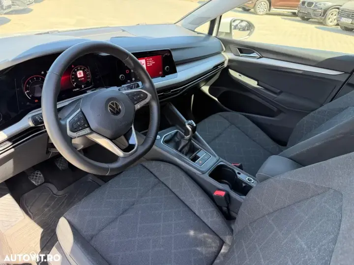 Volkswagen Golf VIII 1.0 TSI Life