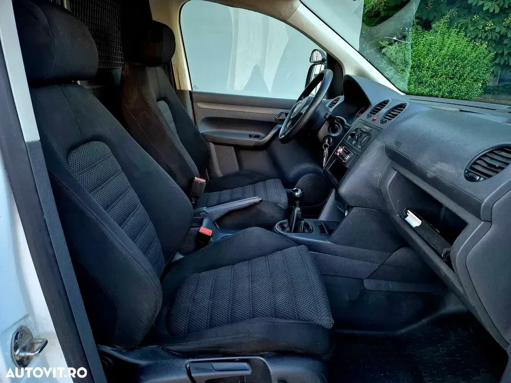 Volkswagen Caddy 1.6 Maxi — imagine 6