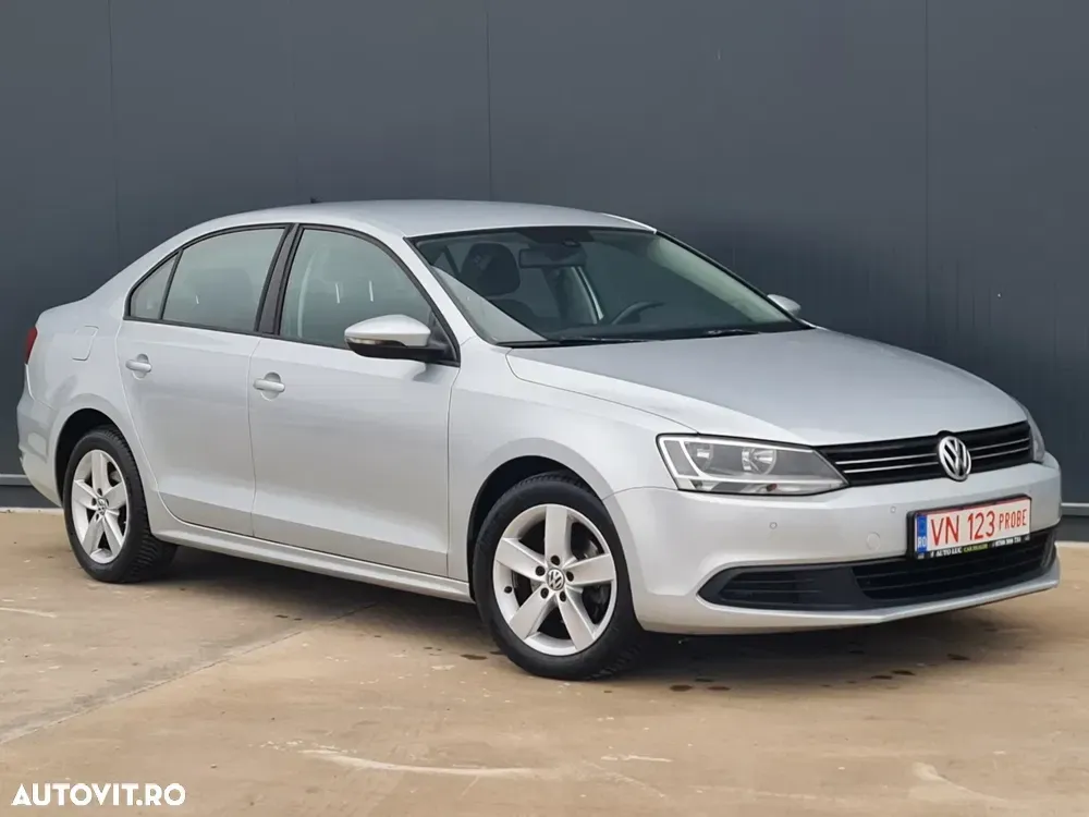 Volkswagen Jetta 1.6 TDI CR DPF Comfortline — imagine 2