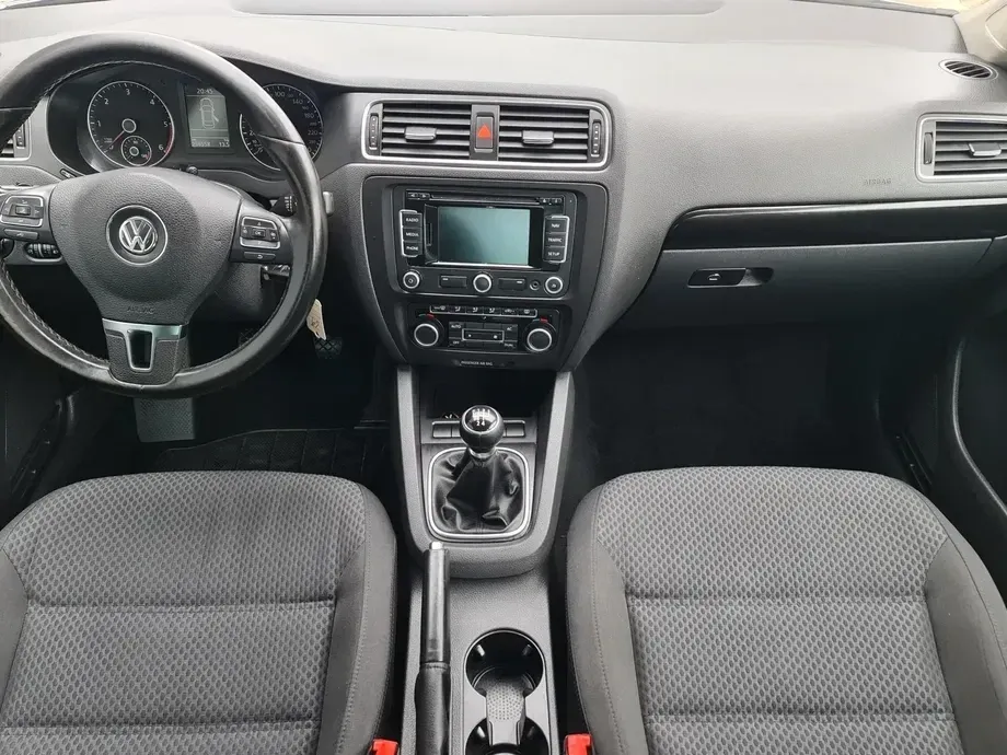 Volkswagen Jetta 1.6 TDI CR DPF Comfortline — imagine 6