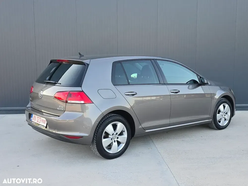 Volkswagen Golf VII 1.6 TDI BlueMotion Technology Comfortline — imagine 4
