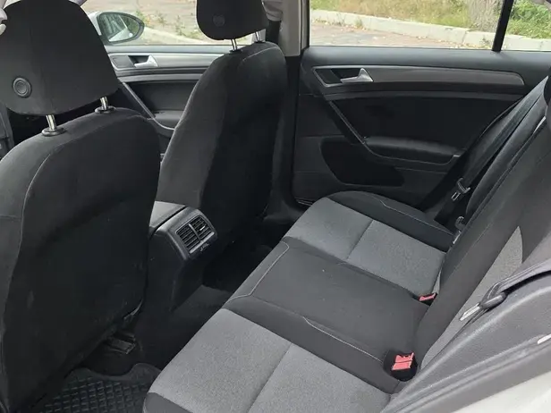 Volkswagen Golf VII 1.6 TDI BMT Trendline