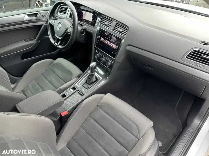 Volkswagen Golf VII 1.6 TDI DSG Highline