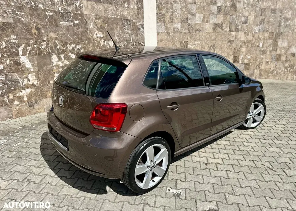 Volkswagen Polo V 1.2 TSI Style — imagine 2