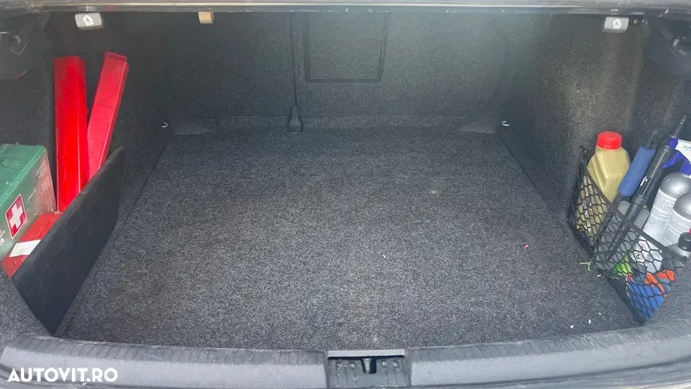 Volkswagen Jetta A6 1.6 TDI Comfortline — imagine 2